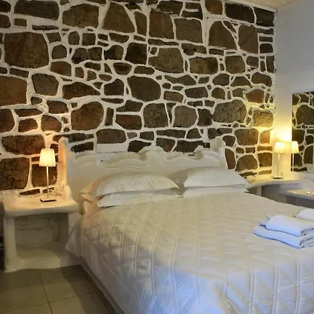 Hotel Adamas Hotel 2*