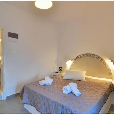 Hotel Adamas Hotel 2*